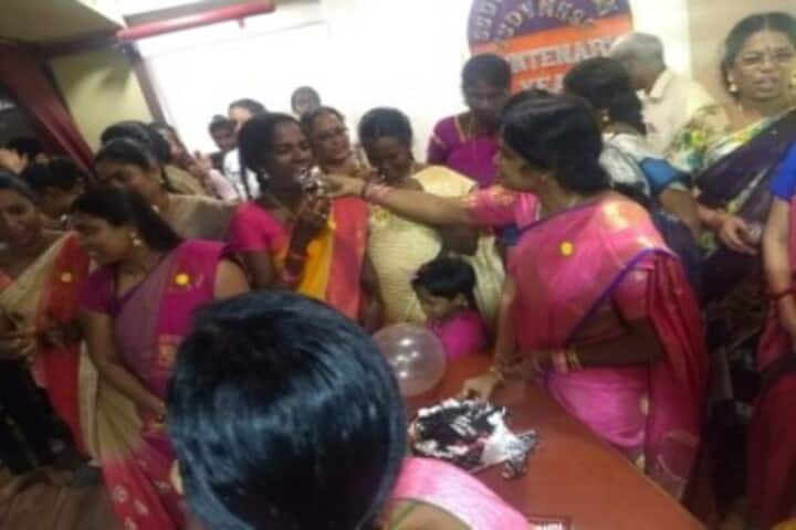 Shri Sanatana Dharma Vidyalaya Matriculation Higher Secondary School-Teachers Day