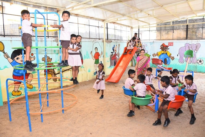 Sindhi Model Matriculation Higher Secondary School-Kinder Garten