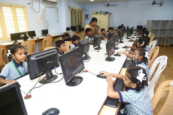 Nellai Nadar Matriculation Higher Secondary School-Computer Lab