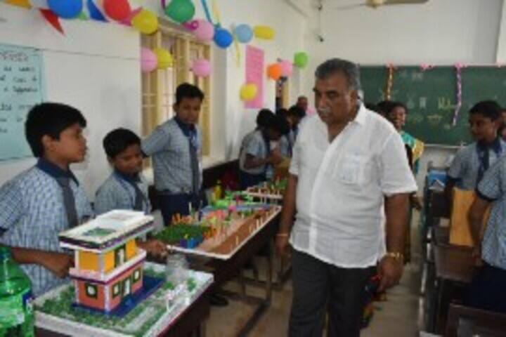 Nellai Nadar Matriculation Higher Secondary School-Science Exhibition