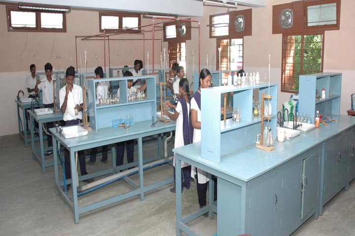 P S Matriculation Higher Secondary School-Chemistry Lab