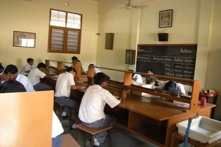 St Anthonys Anglo Indian High School-Physics-Lab