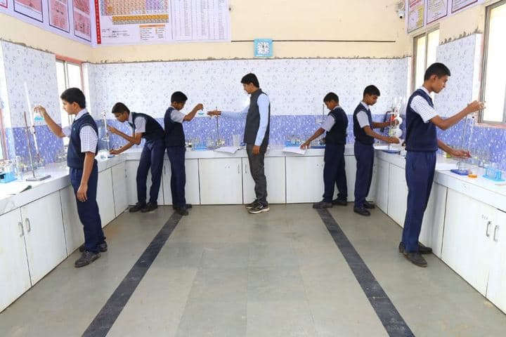 Adarsh Gurukul Academy-Chemistry Lab
