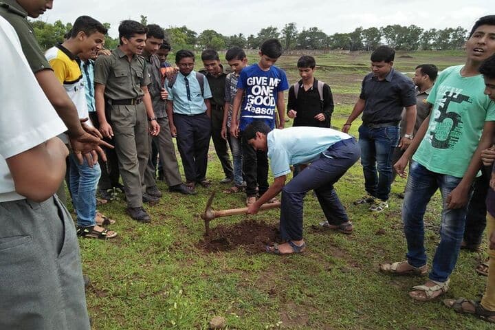 Mahaveer English School-Tree Plantation