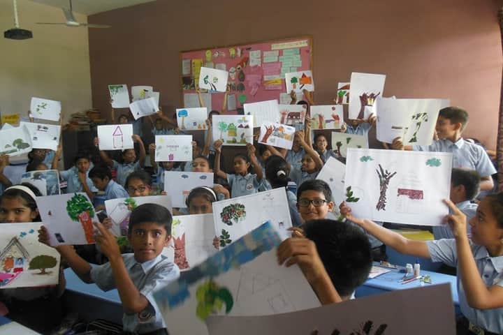 Smt Radhabai Shinde English Medium School-Drawing