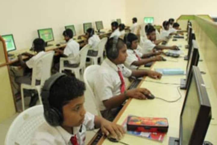 Shanti English Medium School and Shanti Junior College Of Science-Computer Lab