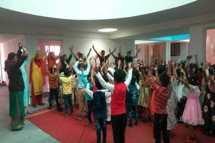 Dr Karkasaheb Deodhar English Medium School-Dance Room