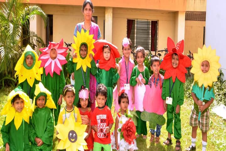 Dr Karkasaheb Deodhar English Medium School-Fancy Dress