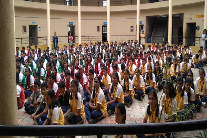 Dr Karkasaheb Deodhar English Medium School-Students