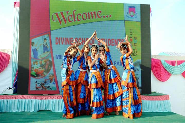 Divine English School-Dance