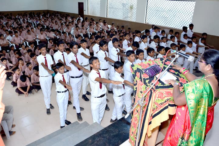 Shri Jagadguru Gangadhar High School-Pledge