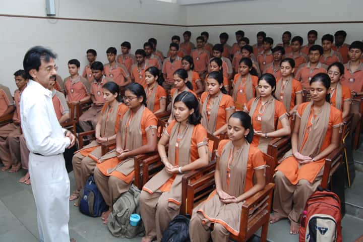 Expert Pre-University College-Yoga
