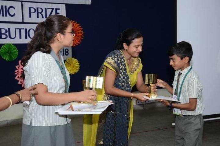 Navrachana Vidyani Vidualaya School-Awards