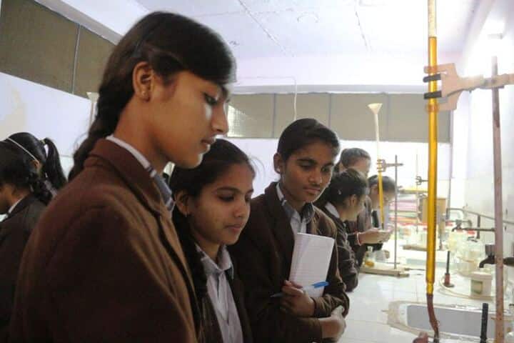 Maharishi Gautam Senior Secondary School-Chemistry-Lab