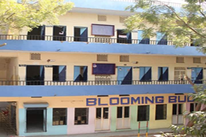 R K Public Senior Secondary School-Campus