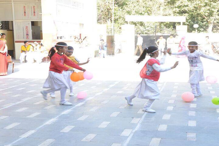 New R K Public School-Games