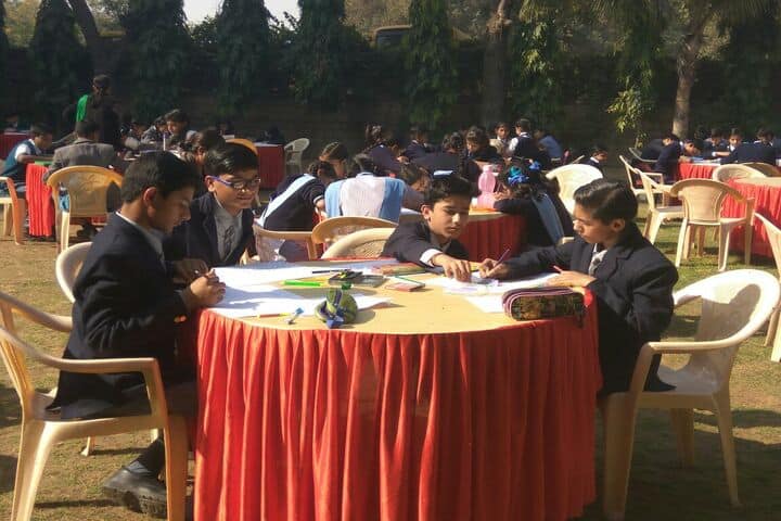 Shri Maheshwari Senior Secondary School-Art