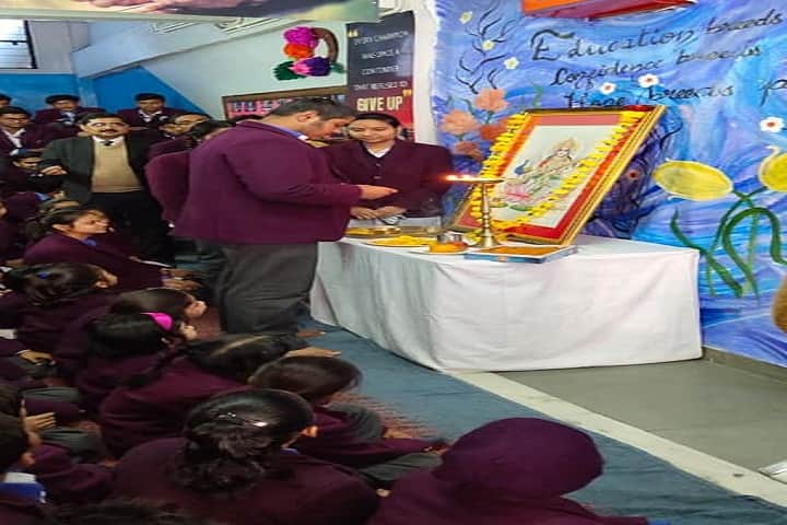 Lucknow Public School-Lighting The Lamp