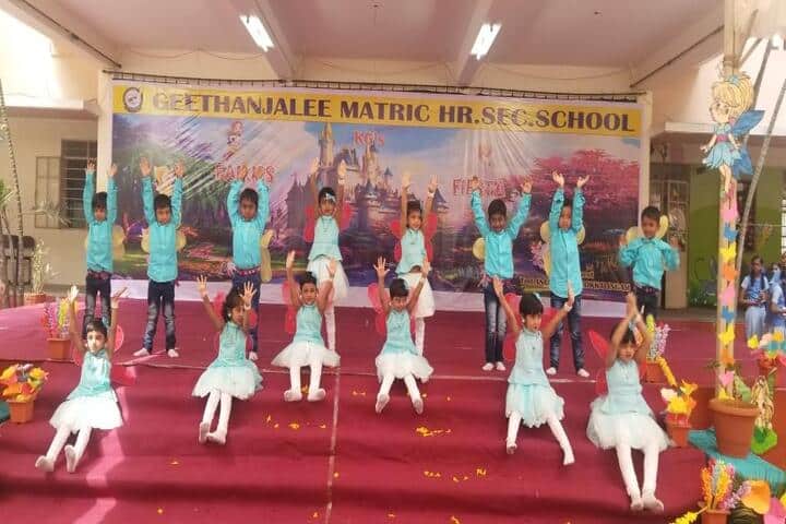 Geethanjalee Matriculation Higher Secondary School-Kids Dance