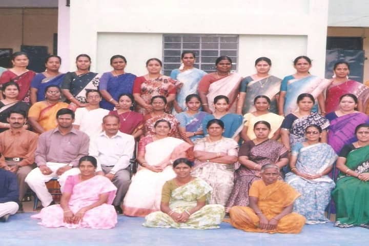 P R Sidha Naidu Memorial Matriculation School- Staff Group Photo