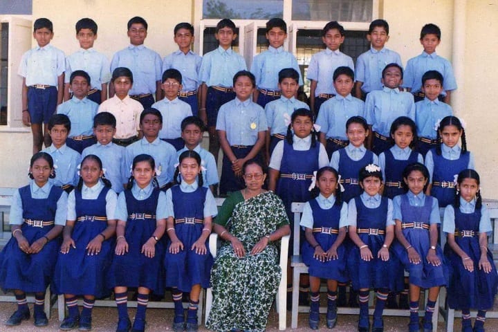 Rajalakshmi Genguswamy Matriculation Higher Secondary School-Students Group Photo