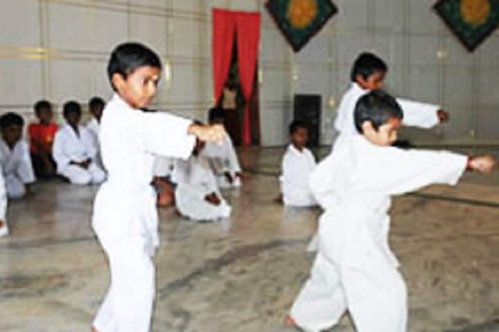 Shaanthi Matriculation Higher Secondary School-Karate