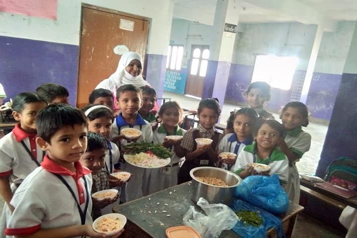 Lohias Little Angels High School-Bhel Puri Activity