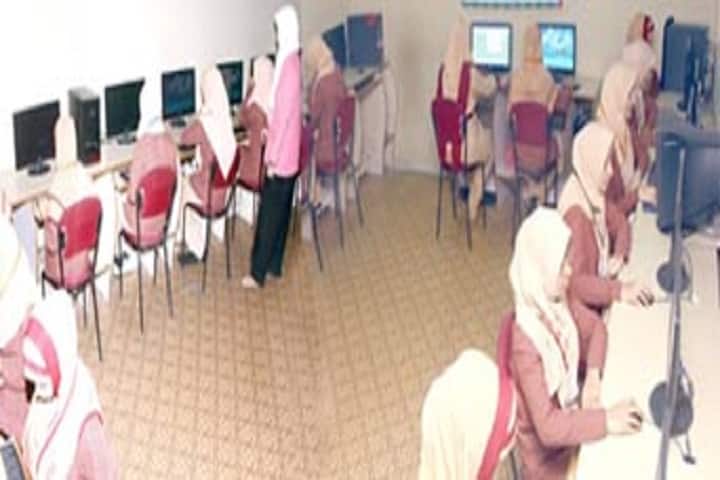 Madina Quraanic Mission High School-Computer Lab