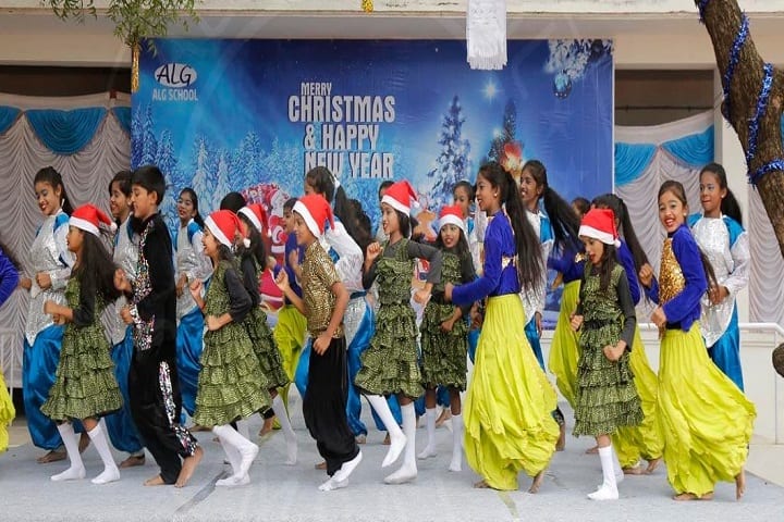 ALG Matriculation Higher Secondary School-Group Dance