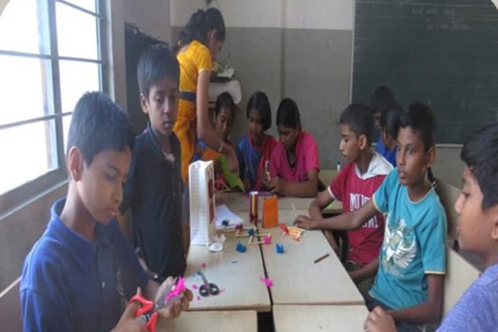 Dr PGV Residentail Co Educational School-Art And Craft