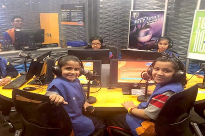 Narayana e-Techno School-Music Club