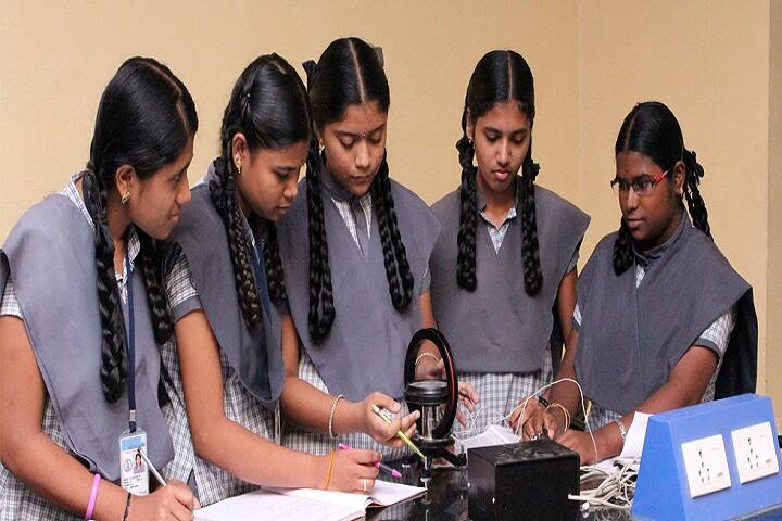 Sri Ramakrishna Matriculation Higher Secondary School-Physics Lab