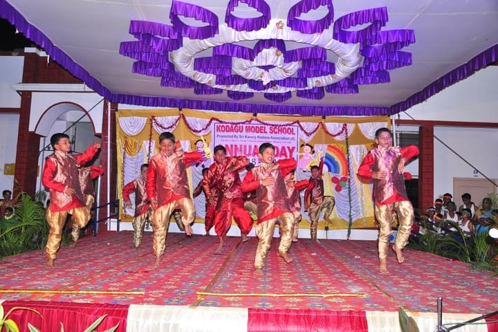 Kodagu Model School-Dance