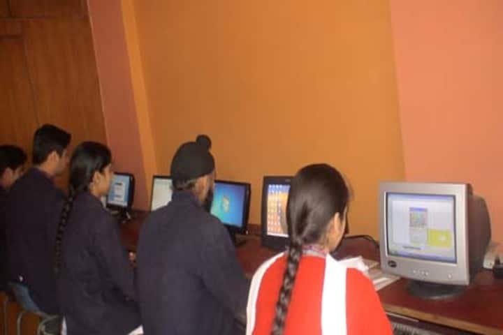 Tiny Tots Higher Secondary School-Computer Lab