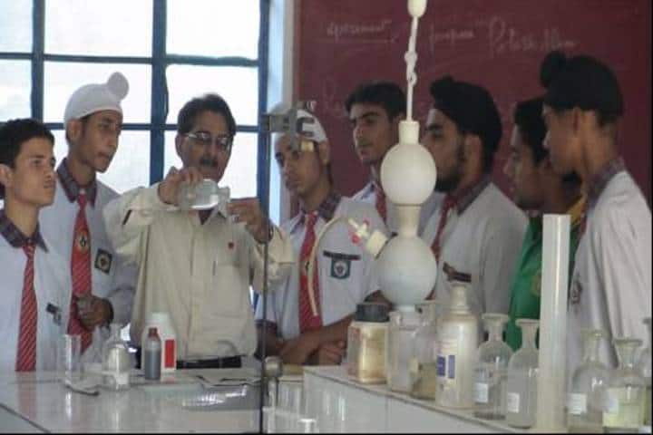 Tiny Tots Higher Secondary School-Science Lab