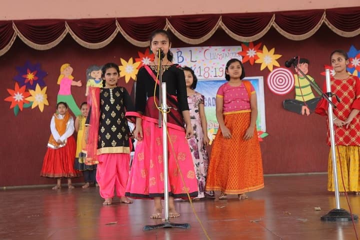 Kaanger Valley Academy-singing