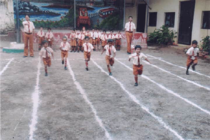 Yashodhan Education Trusts English High School-Running Competition