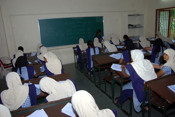 Crescent College of Education for Women-Classroom