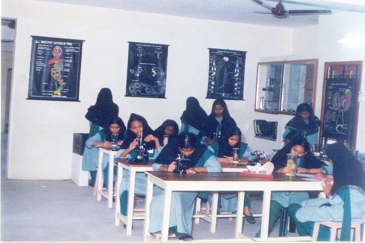 Crescent College of Education for Women-Science Lab