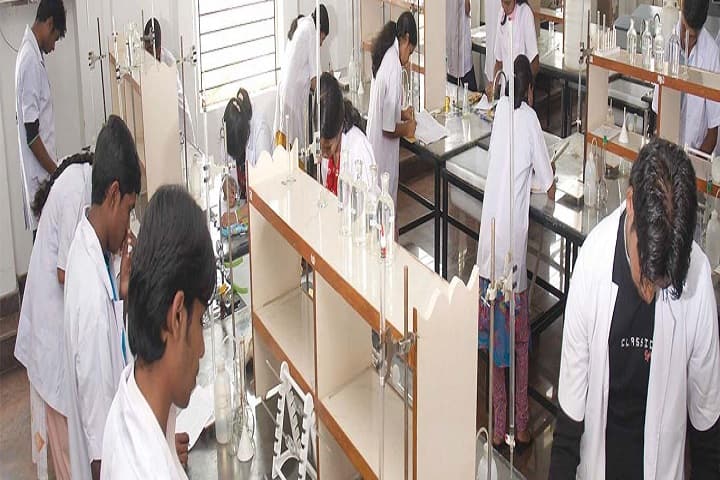 Vidya Vikas Pre University College-Chemistry Lab