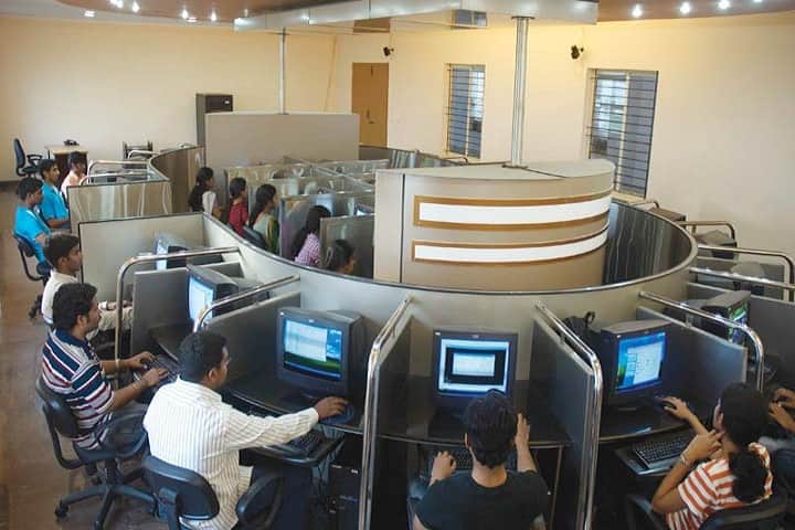 Vidya Vikas Pre University College-Computer Lab