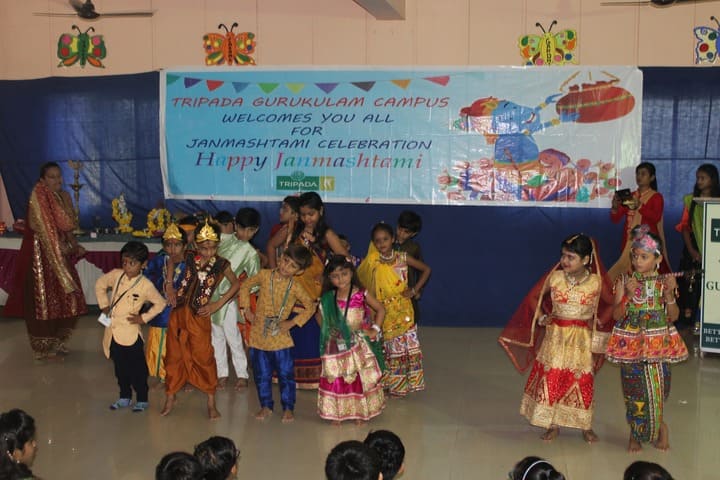 Tripada Gurukulam-Dance