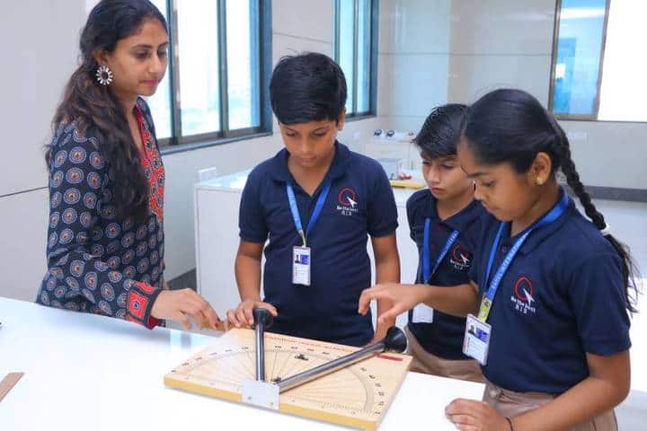 Rahul International School-Physics Lab