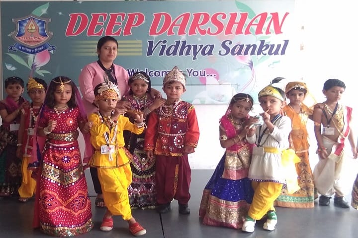Deep Darshan Vidhya Sankul-Festival Celebration