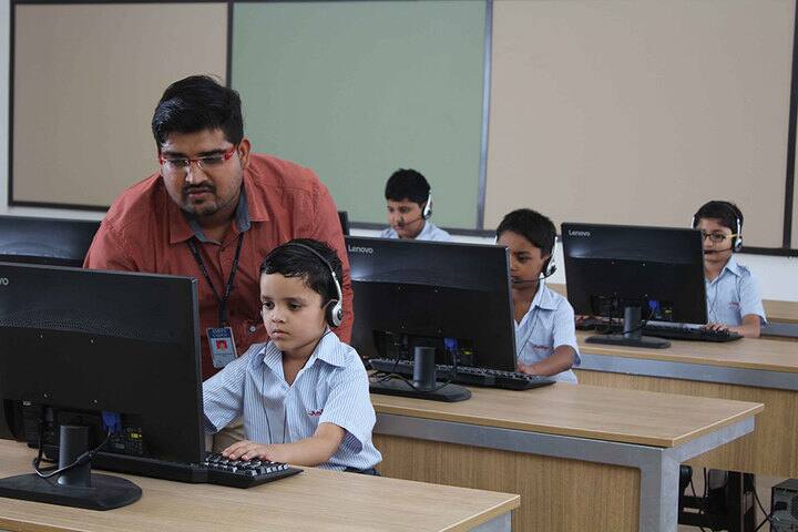 Amity International School-Language Lab