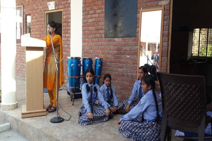 Diamond International Public School-Music