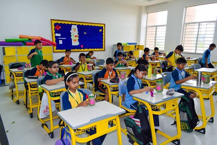 Delhi Public School-Pot Making