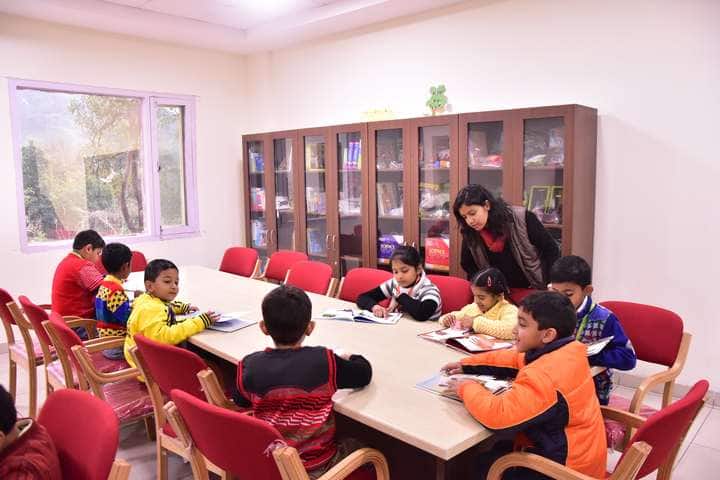 GD Goenka Public School-Library