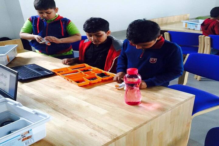 Kunskapsskolan Lucknow-Robo Genius Lab