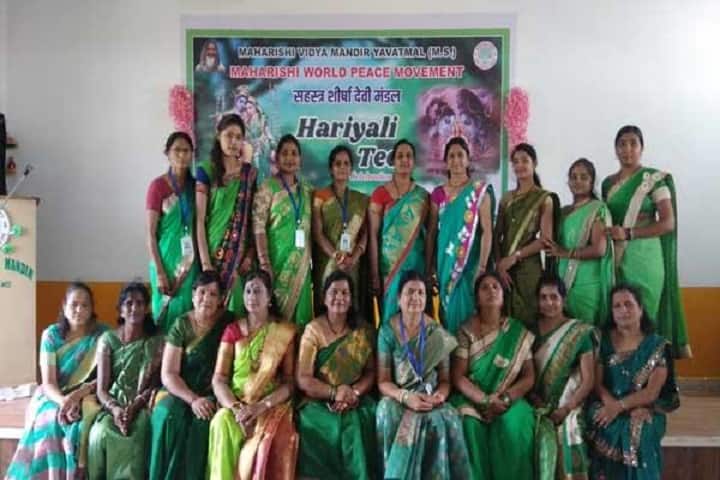 Maharishi Vidya Mandir-Staff Group Photo